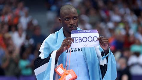 Olympic champion Letsile Tebogo meets Pope Francis at Vatican.
